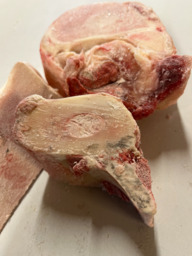 Runder botten van eigen stieren 1 kg BIO