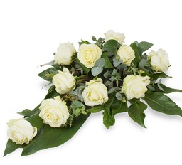 Rouwbloemstuk white roses  bestellen min. 4 uur op voorhand.