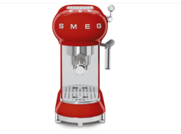 Smeg Espresso machine Rood € 399,00 nu € 339,00 Smeg Espresso machine Rood € 399,00 nu € 339,00