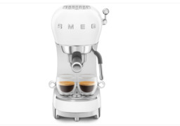 Smeg Espresso machine Wit € 399,00 nu € 339,00 Smeg Espresso machine Wit € 399,00 nu € 339,00