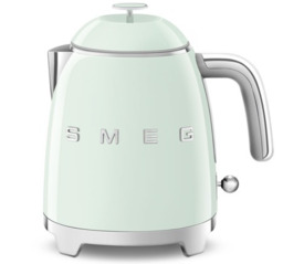 SMEG Waterkoker mini mint groen €129,00 nu €110,00 SMEG Waterkoker mini mint groen €129,00 nu €110,00