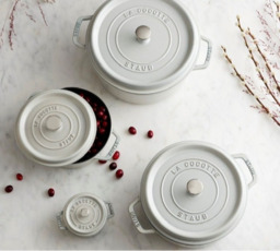 Staub braadpan truffel  26 cm van €  299,00 nu €229,00 Staub braadpan truffel  26 cm van €  299,00 nu €229,00