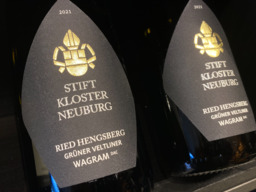 Gruner Veltliner, Stift Klosterneuburg Ried Hensberg Gruner Veltliner, Stift Klosterneuburg Ried Hensberg